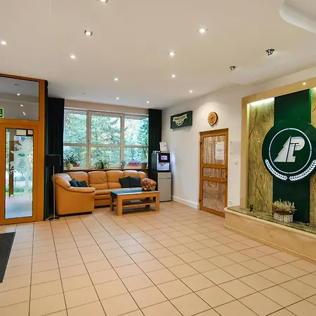 Resort Lesny Osrodek Szkoleniowy W Puszczykowie *