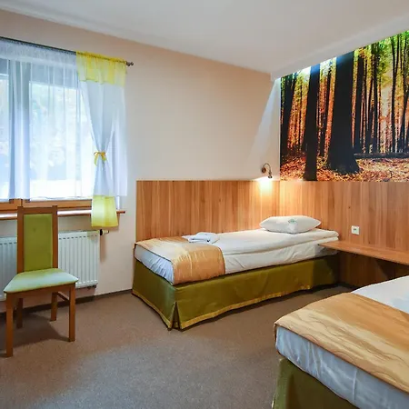 Lesny Osrodek Szkoleniowy W Puszczykowie Resort