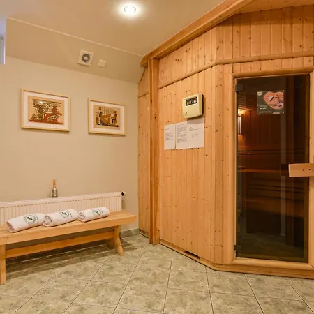 Resort Lesny Osrodek Szkoleniowy W Puszczykowie Puszczykowo