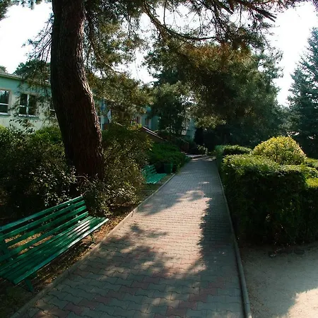 리조트 Lesny Osrodek Szkoleniowy W Puszczykowie 푸스치코보