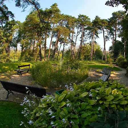 Lesny Osrodek Szkoleniowy W Puszczykowie Puszczykowo