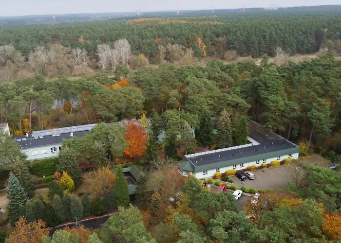 Resort Lesny Osrodek Szkoleniowy W Puszczykowie Puszczykowo