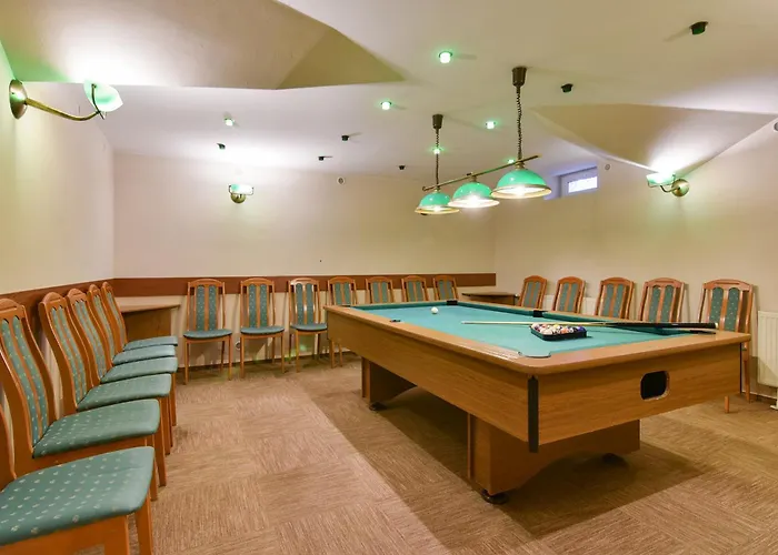 Lesny Osrodek Szkoleniowy W Puszczykowie