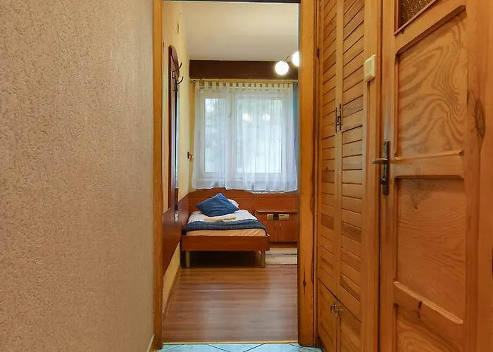 Lesny Osrodek Szkoleniowy W Puszczykowie Resort *