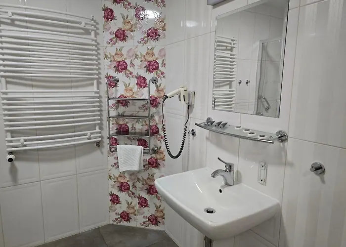 Resort Lesny Osrodek Szkoleniowy W Puszczykowie Puszczykowo